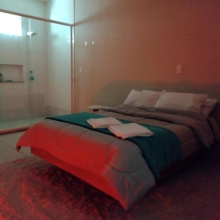 Casa Inteira, Grande Suite, Dois Chuveiros, Sala ,Cozinha E Garagem Privativa Total Conforto, Melhor Que Hotel! Botucatu Exterior photo